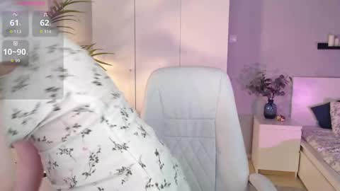 Snapshot of jess_marais chatting on October 16, 2025, 7:42 am Jess online show from October 16, 2025, 7:42 am