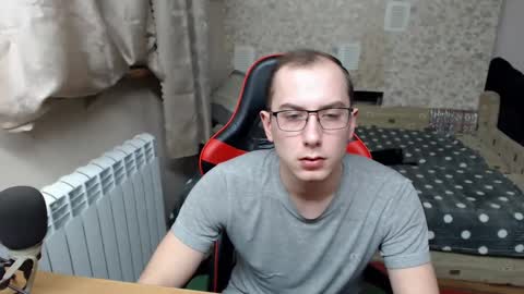 Jess online show from March 5, 2025, 9:04 pm