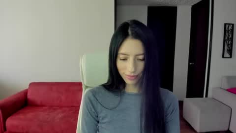 jess_rosse online show from June 10, 2026, 4:06 pm