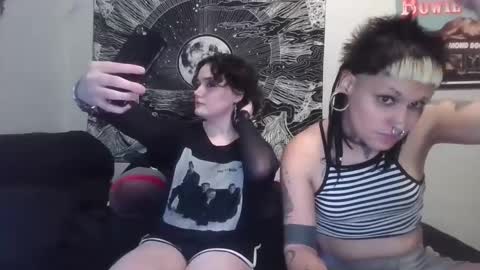 Jess and Pup online show from September 14, 2025, 12:21 am