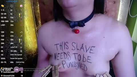 Snapshot of jesse_capelli chatting on December 18, 2024, 11:19 pm online show from December 18, 2024, 11:19 pm