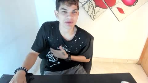 jesshot_bigcock online show from May 19, 2026, 4:41 am