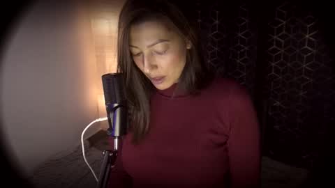 Jessica Gomez online show from January 6, 2026, 4:05 am