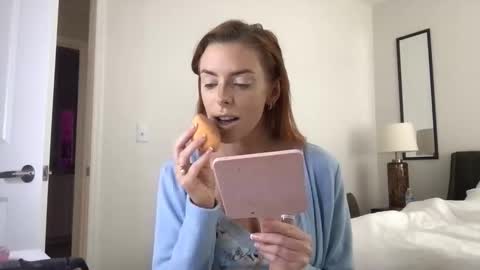 Snapshot of jessica_aaren chatting on April 8, 2026, 5:46 pm Jessica Aaren online show from April 8, 2026, 5:46 pm