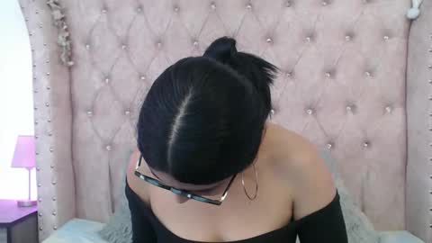 Jessica  online show from September 29, 2025, 5:18 pm