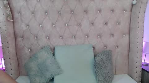 Jessica  online show from October 16, 2025, 3:02 pm