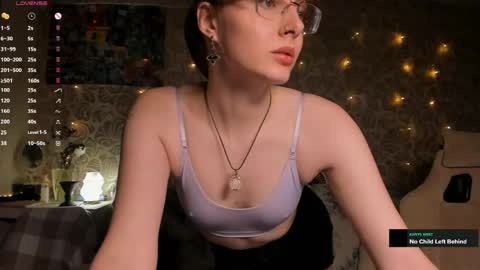 Mila online show from June 7, 2026, 12:26 am