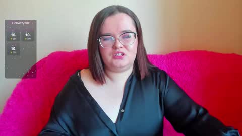 Snapshot of jessica_joy_ chatting on October 8, 2025, 8:23 am Natalia online show from October 8, 2025, 8:23 am