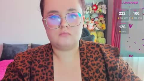 Natalia online show from July 6, 2026, 6:43 am