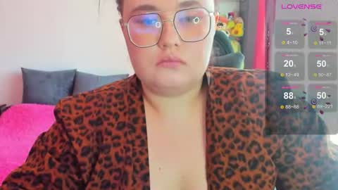 Natalia online show from July 8, 2026, 6:51 am