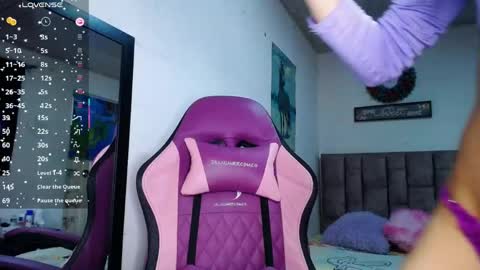 jessica_princess8511 online show from April 15, 2026, 7:58 pm