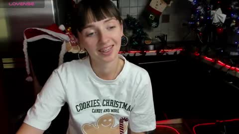 Snapshot of jessicaforris chatting on December 30, 2024, 10:53 am jessicaforris online show from December 30, 2024, 10:53 am