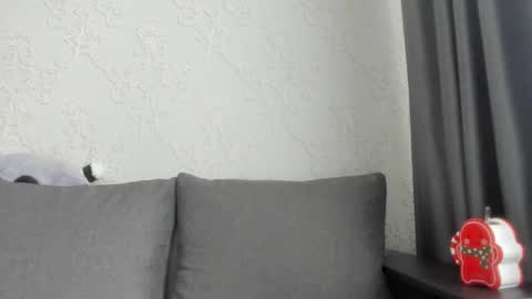 jessicagoold online show from January 7, 2025, 11:48 am