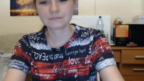 Snapshot of jessicaholland1 chatting on June 18, 2026, 6:23 pm jessicaholland1 online show from June 18, 2026, 6:23 pm