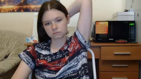 Snapshot of jessicaholland1 chatting on June 21, 2026, 6:32 pm jessicaholland1 online show from June 21, 2026, 6:32 pm