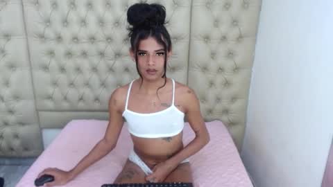 Snapshot of jessicahott01 chatting on September 30, 2025, 8:03 pm Jessica online show from September 30, 2025, 8:03 pm