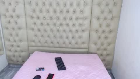 Snapshot of jessicahott01 chatting on October 10, 2025, 7:24 pm Jessica online show from October 10, 2025, 7:24 pm