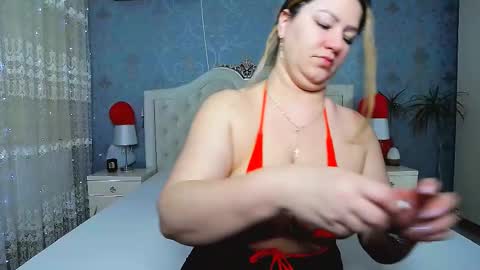Snapshot of jessicalove20 chatting on March 7, 2025, 4:24 am single mommy online show from March 7, 2025, 4:24 am