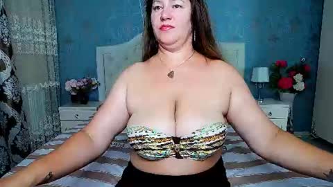 single mommy online show from June 23, 2026, 8:51 pm