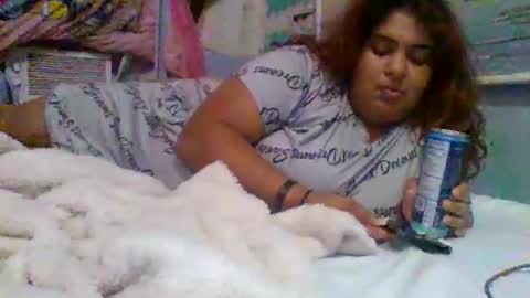 dovedianna online show from May 22, 2026, 1:13 am