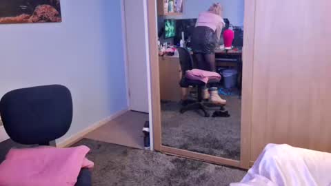 Jessiessicaxx online show from January 18, 2025, 11:54 am