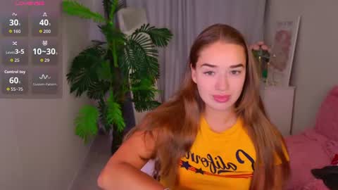 Jessi online show from June 16, 2026, 1:47 pm