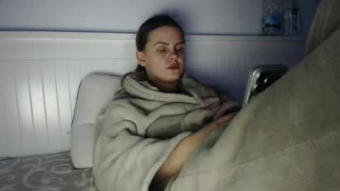 jessieryan online show from December 15, 2025, 6:39 am