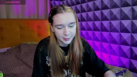 Snapshot of jessiexxiv chatting on October 15, 2025, 8:14 am Jessie online show from October 15, 2025, 8:14 am