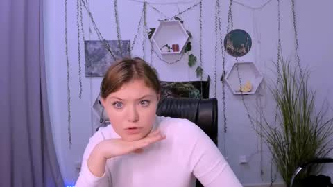 Snapshot of jessika_pur chatting on December 11, 2024, 11:00 pm Jessi online show from December 11, 2024, 11:00 pm