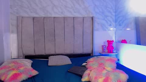 JESS online show from December 3, 2024, 4:47 am