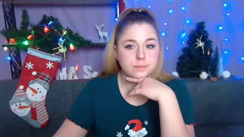 Jess online show from December 18, 2024, 7:36 am