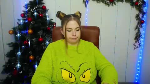 Jess online show from December 19, 2024, 7:29 am