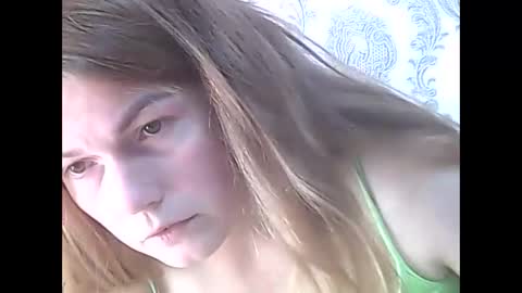 JessiLeits online show from September 25, 2025, 12:42 pm