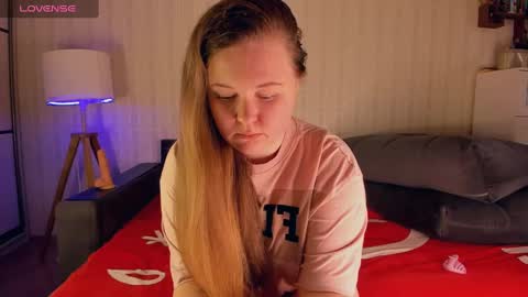 NEW VIDEO IN BIO online show from March 4, 2025, 1:06 pm