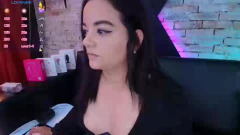 Snapshot of jessy_capelli chatting on October 31, 2025, 7:37 pm jessy_capelli online show from October 31, 2025, 7:37 pm