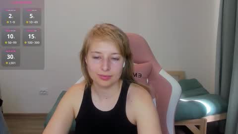 Snapshot of jessy_comely chatting on September 12, 2025, 12:16 pm Jessy online show from September 12, 2025, 12:16 pm