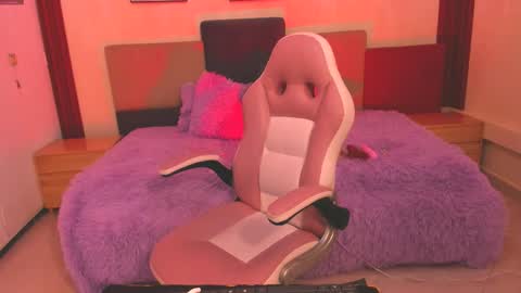 Jessy online show from September 15, 2025, 2:33 am
