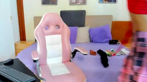 Jessy online show from September 17, 2025, 2:24 am