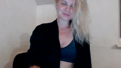 jessyangels online show from July 7, 2026, 8:35 pm