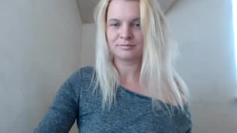 jessyangels online show from July 24, 2026, 11:08 am
