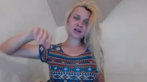 jessyangels online show from July 26, 2026, 7:43 pm