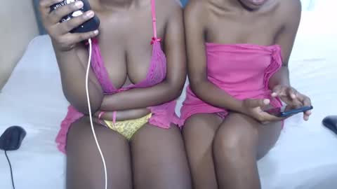 jessyhoneyx online show from December 16, 2025, 8:41 am