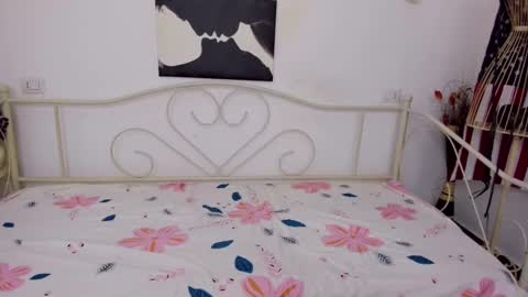 Jessy online show from February 12, 2025, 4:44 pm