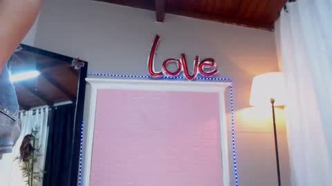 Jessy online show from March 8, 2025, 3:02 pm