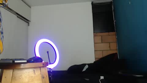 Snapshot of jesustarja chatting on January 25, 2025, 9:47 am FEMBOY BIGCOCK online show from January 25, 2025, 9:47 am