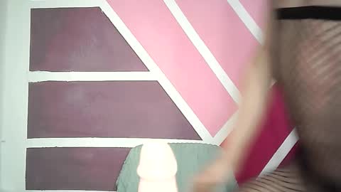 Ale online show from September 14, 2025, 8:08 pm