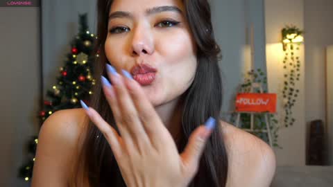 Hi all. My name is Naomi and Im glad to see you in my room  online show from December 9, 2024, 4:15 pm