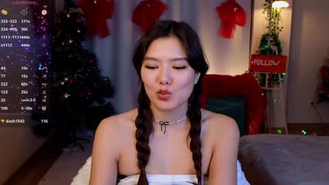 Hi all. My name is Naomi and Im glad to see you in my room  online show from December 24, 2024, 7:22 pm