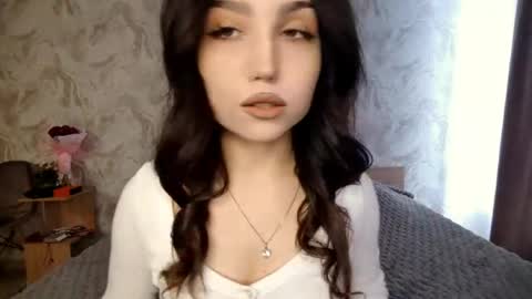 I am Gina ntmu Lets hit 10 Thumbs Up together online show from May 2, 2026, 6:29 am