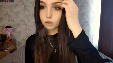 I am Gina ntmu Lets hit 10 Thumbs Up together online show from May 6, 2026, 6:41 am
